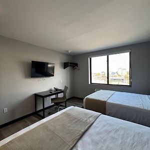 Queen Room Two Queen Beds